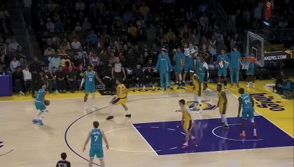 APP下载-雷迪克仍是不粘锅！谈防守亲承自己有布置，甩锅球员强度不够！