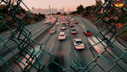 创造历史！高亭宇摘得中国冬奥首枚男子速滑金牌